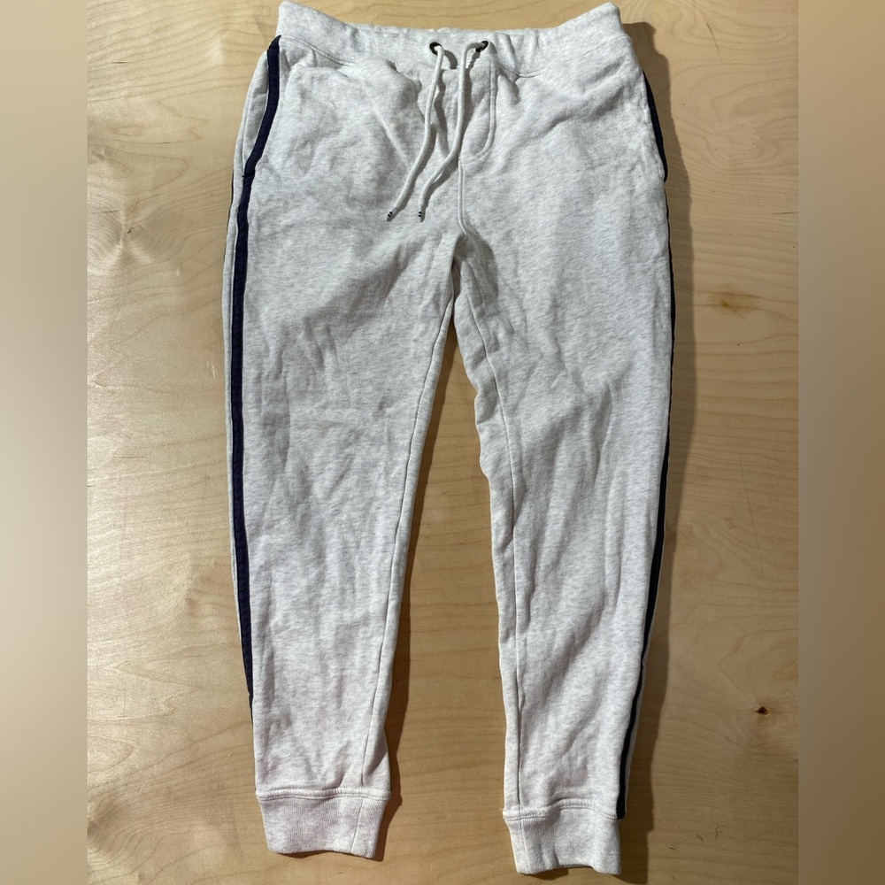 AERO Gray Jogger Pants with Black Stripe Medium (HO)